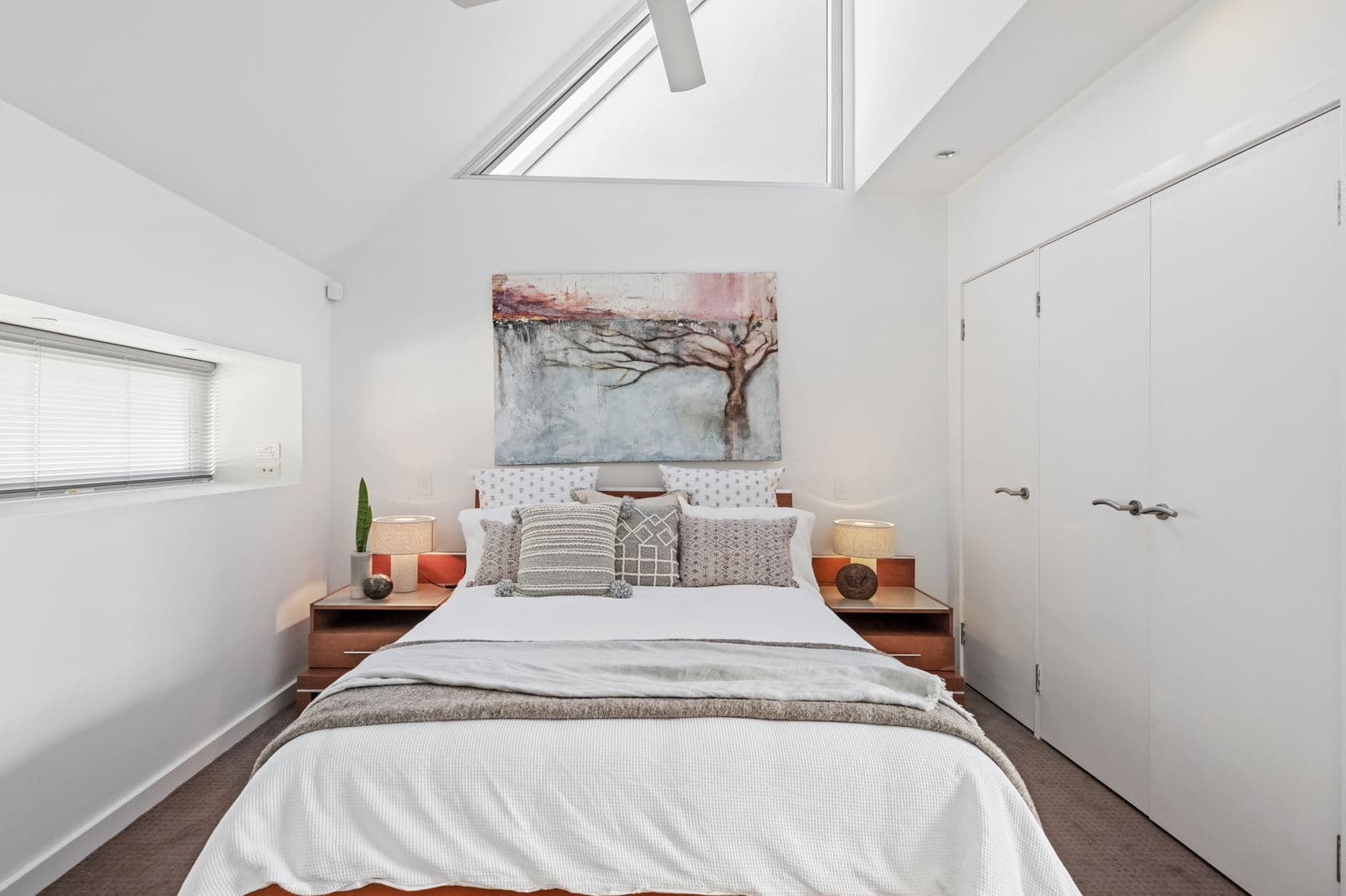 Furnished 4 Bedroom House in Forresters Beach