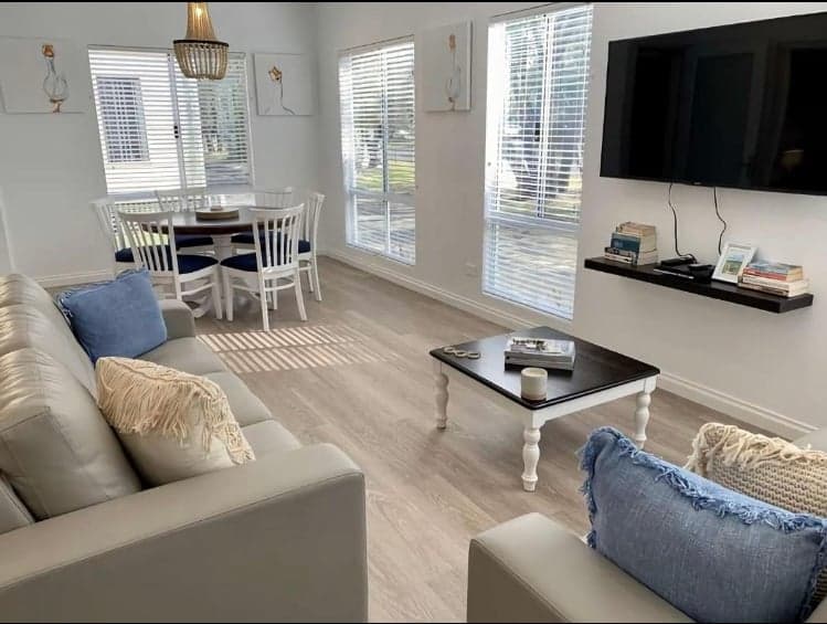 Furnished 3 Bedroom House in Broadwater