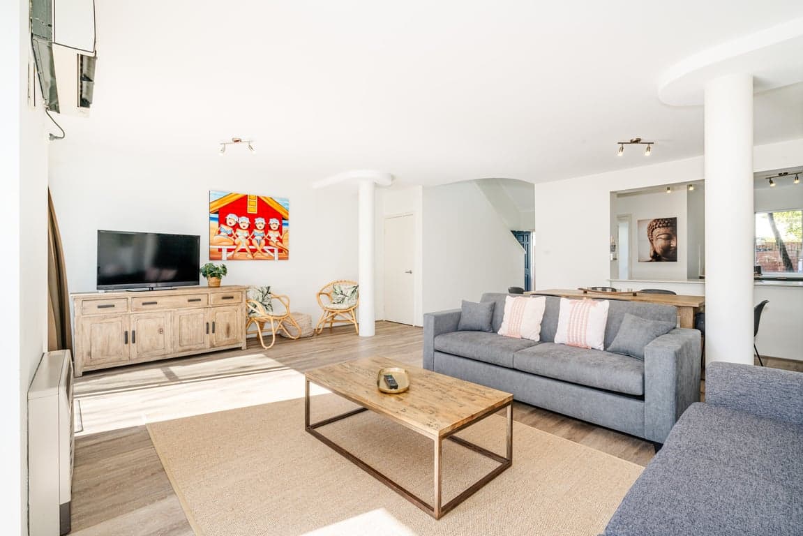 Furnished 3 Bedroom House in Broadwater