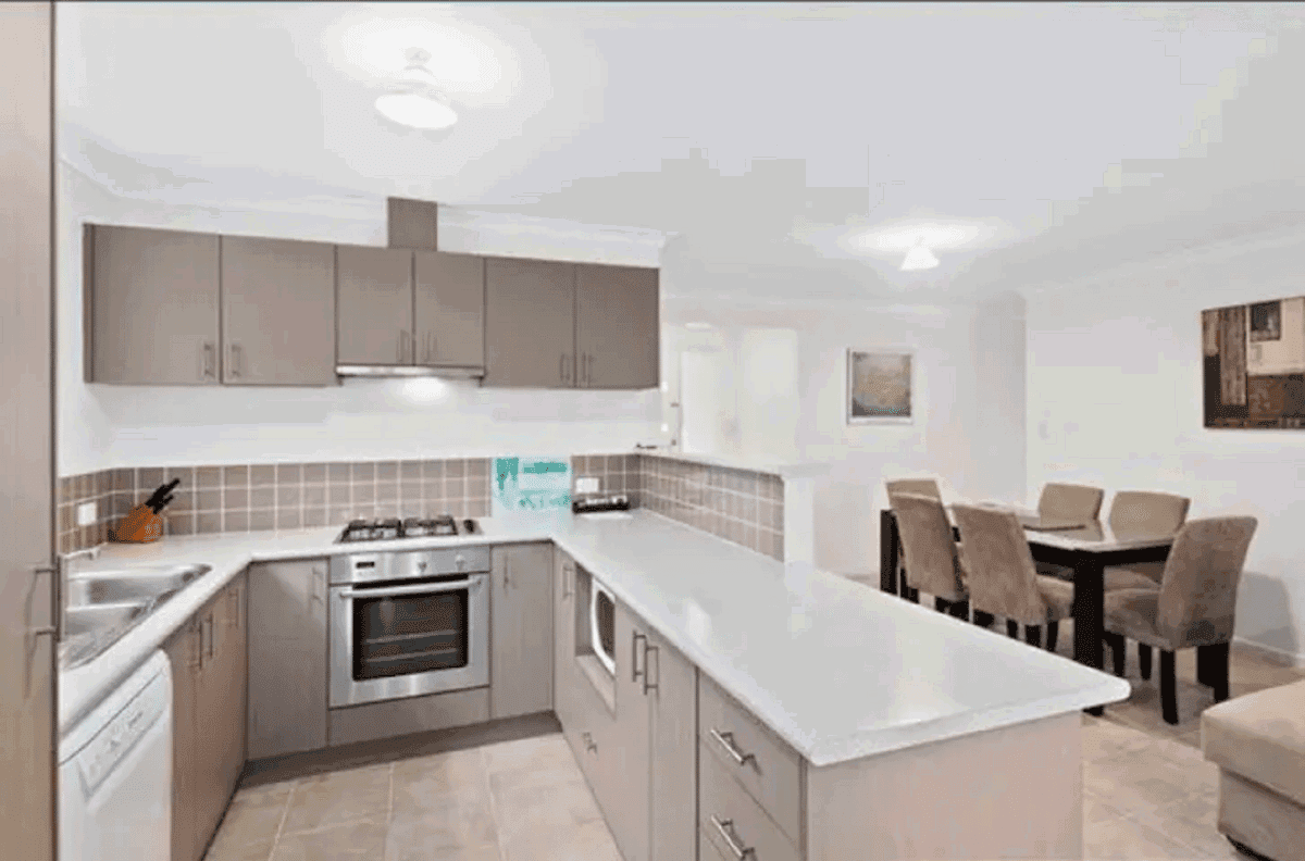 Furnished 2 Bedroom House in Broadwater