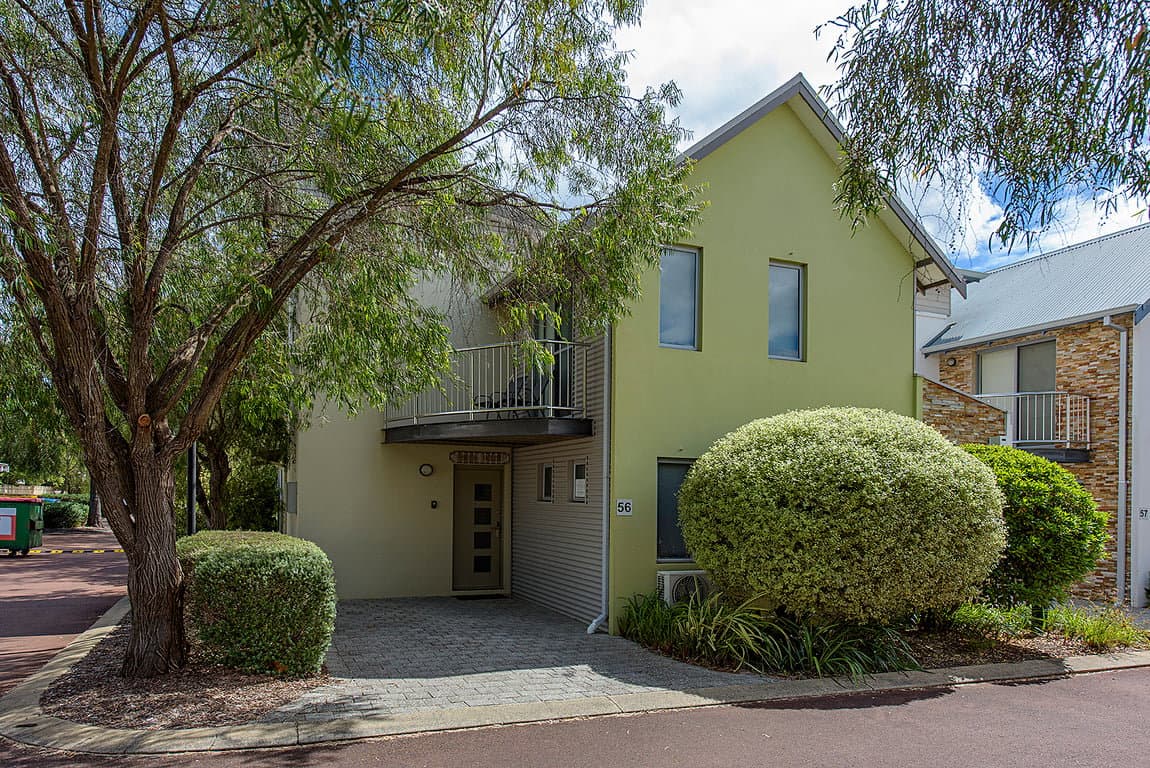 Furnished 3 Bedroom House in Broadwater