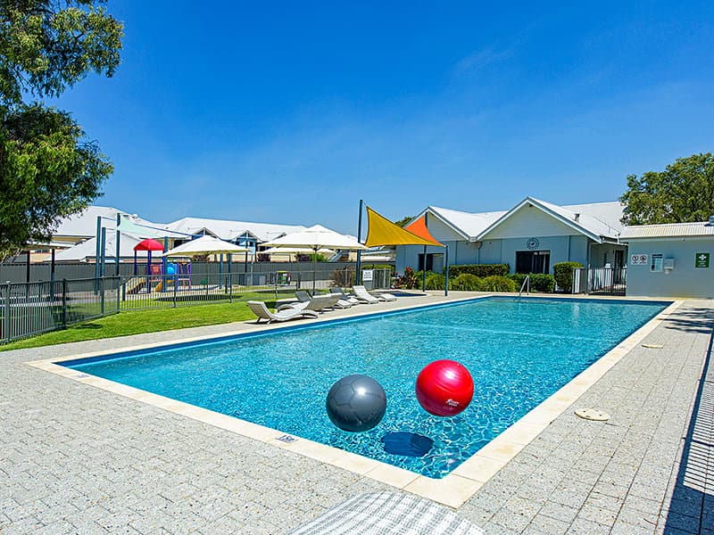 Furnished 3 Bedroom House in Broadwater