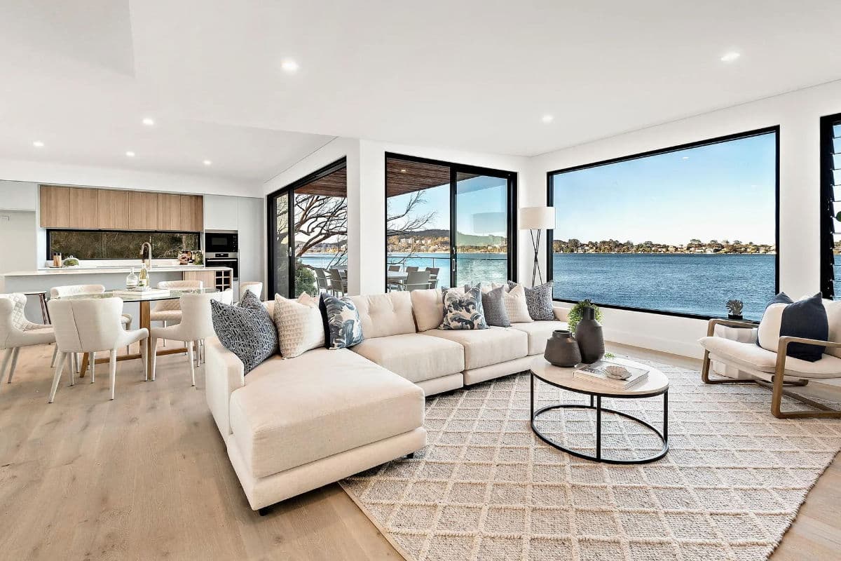 Furnished 4 Bedroom House in Point Clare
