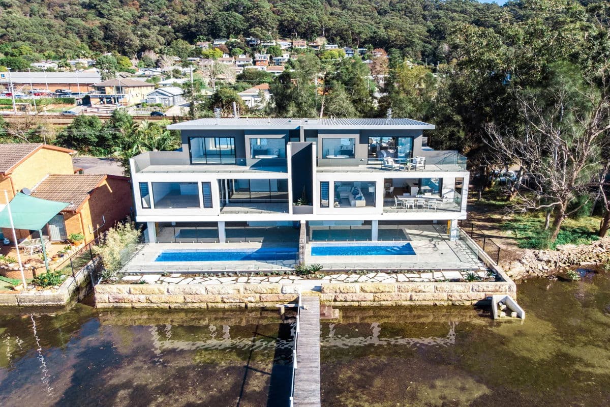 Furnished 4 Bedroom House in Point Clare