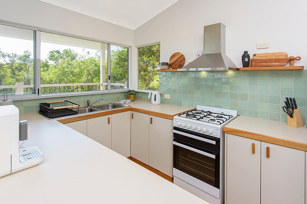 Furnished 3 Bedroom House in Peppermint Grove Beach