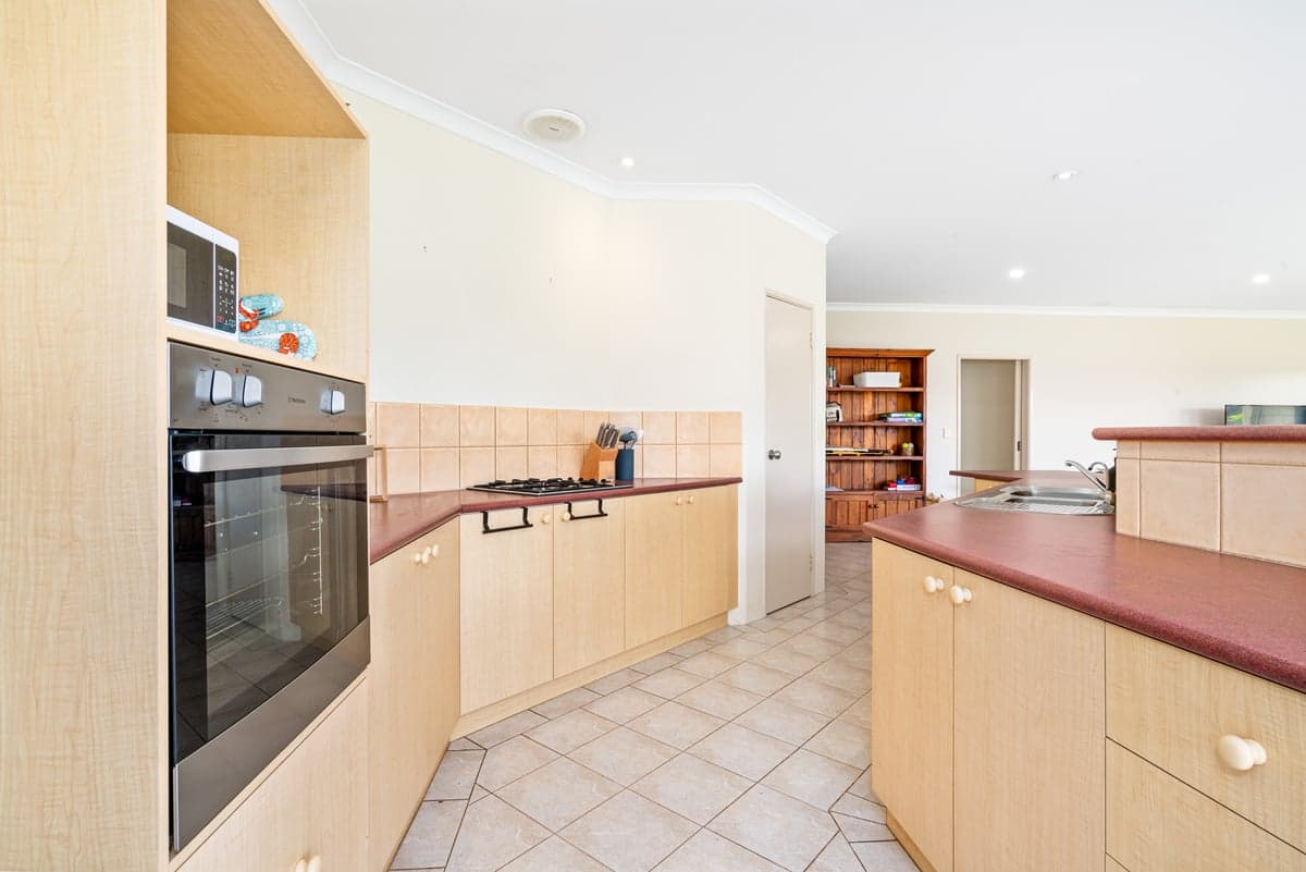 Furnished 4 Bedroom House in Quindalup