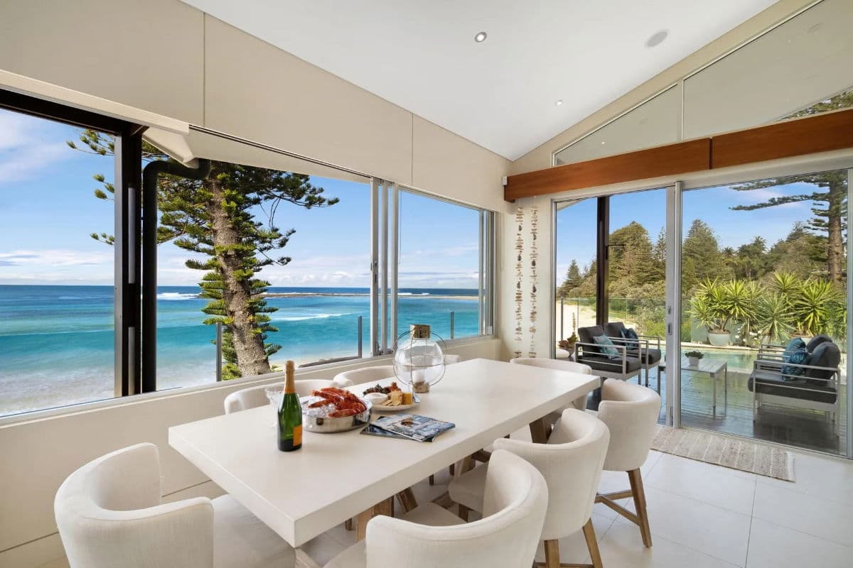 Furnished 5 Bedroom House in Toowoon Bay
