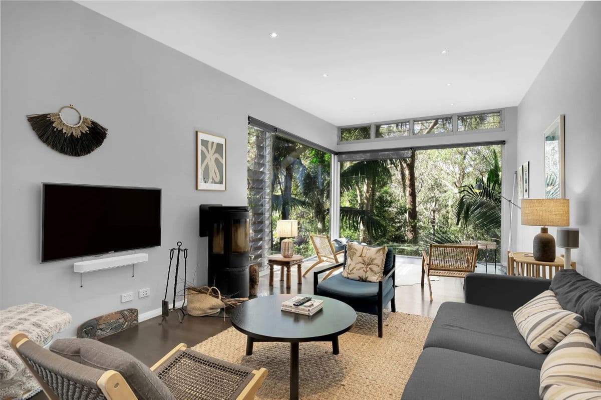 Furnished 3 Bedroom House in MacMasters Beach