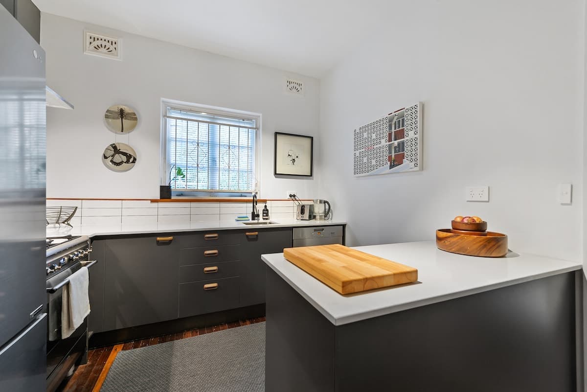 Furnished 2 Bedroom Apartment in New Farm