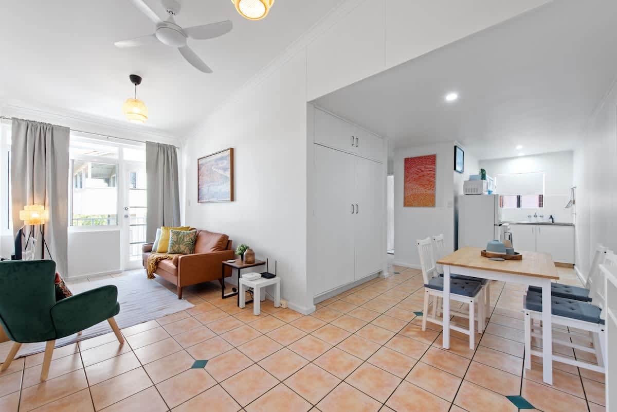 Furnished 2 Bedroom Apartment in New Farm