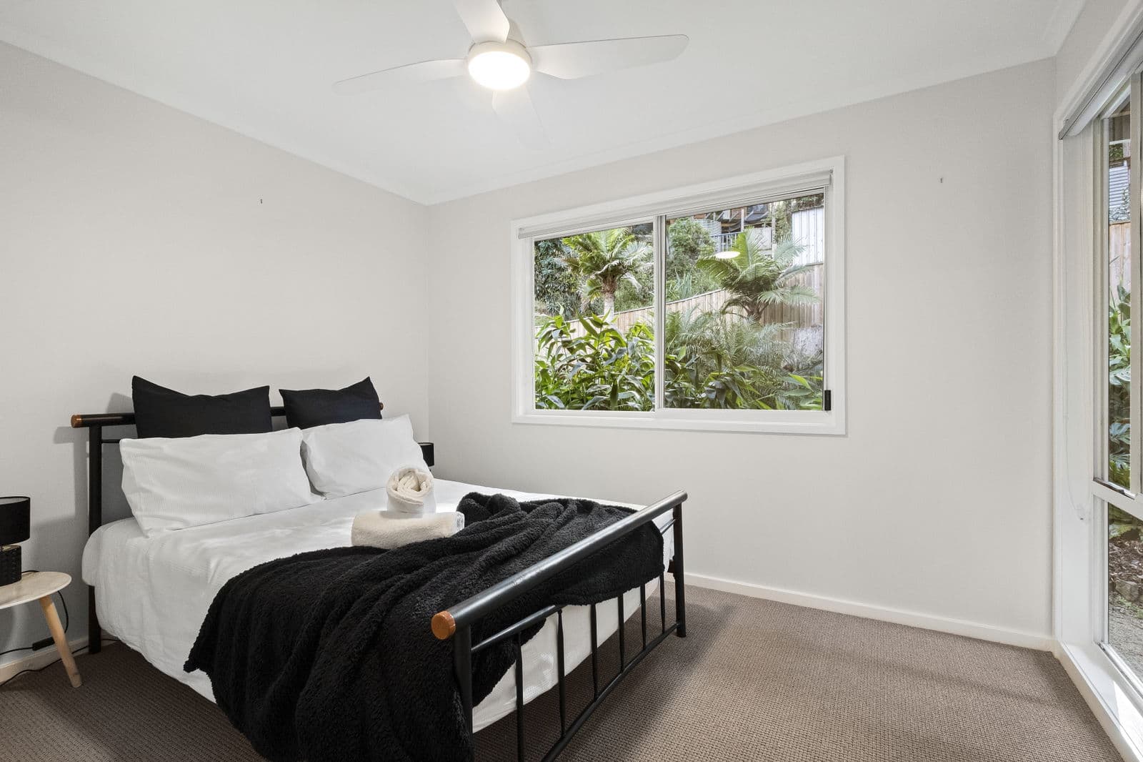 Furnished 5 Bedroom House in MacMasters Beach