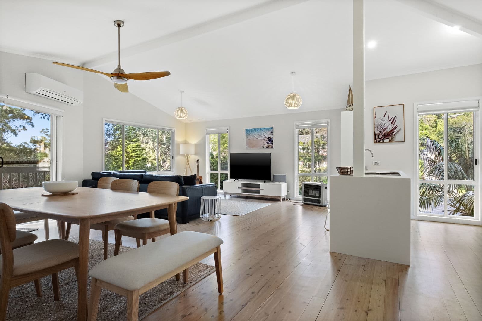 Furnished 5 Bedroom House in MacMasters Beach