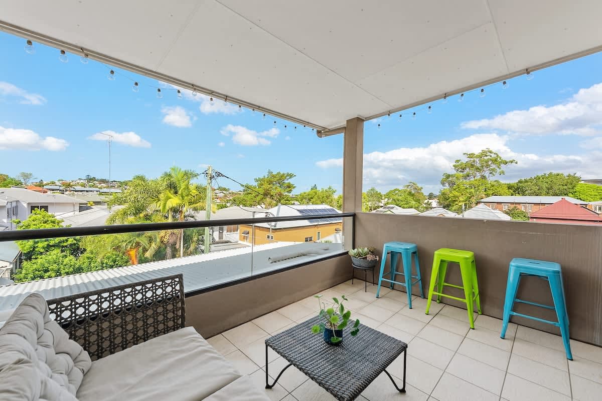 Furnished 1 Bedroom Apartment in New Farm