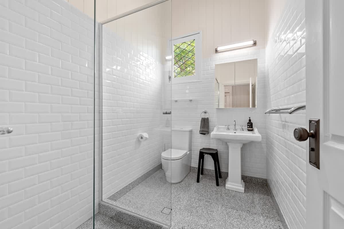 Furnished 2 Bedroom Apartment in New Farm
