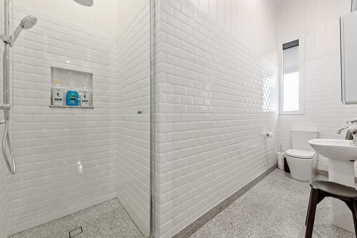 Furnished 2 Bedroom Apartment in New Farm