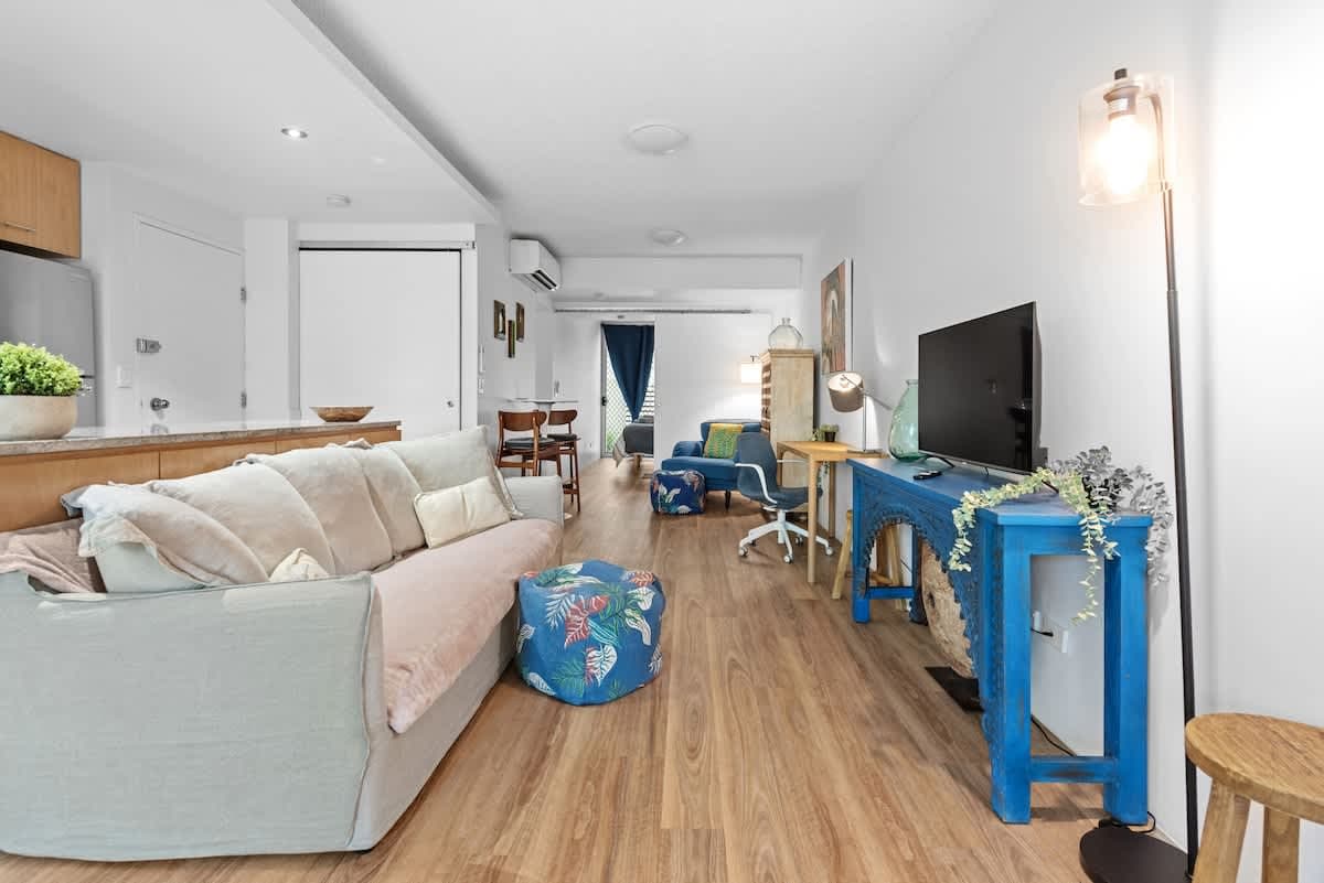 Furnished 2 Bedroom Apartment in Teneriffe