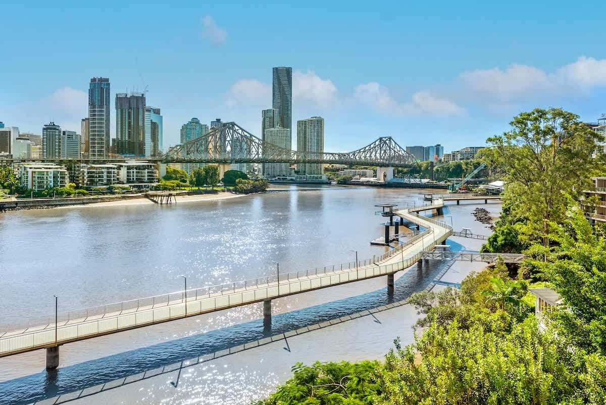 Furnished 1 Bedroom Apartment in New Farm