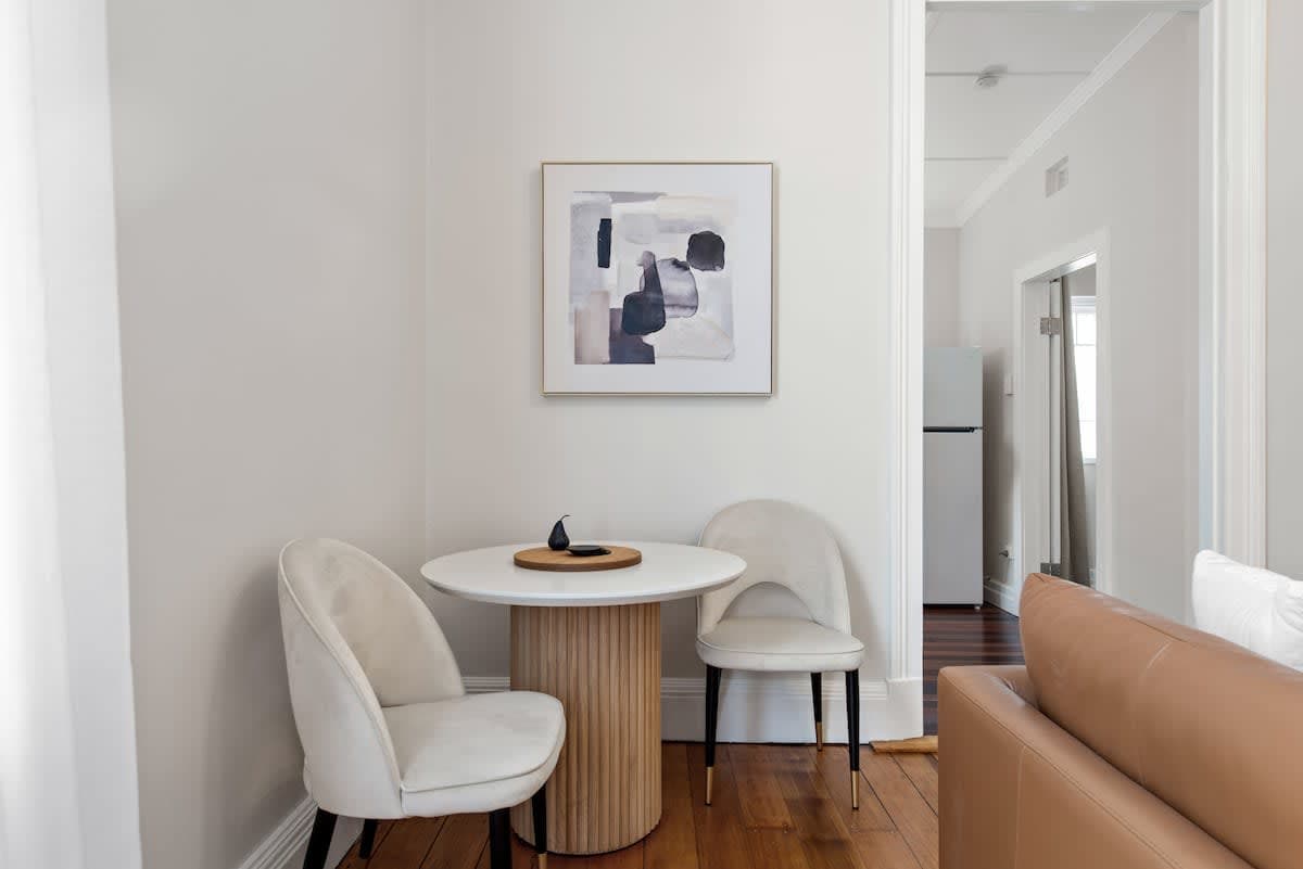 Furnished 1 Bedroom Apartment in New Farm