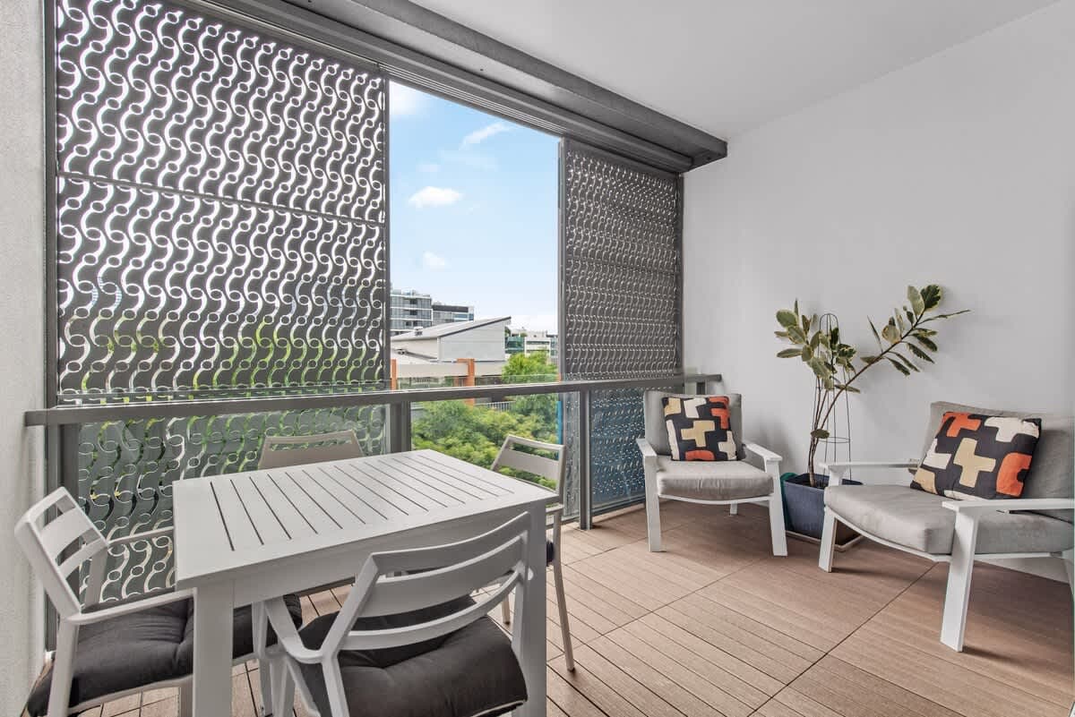 Furnished 1 Bedroom Apartment in Fortitude Valley
