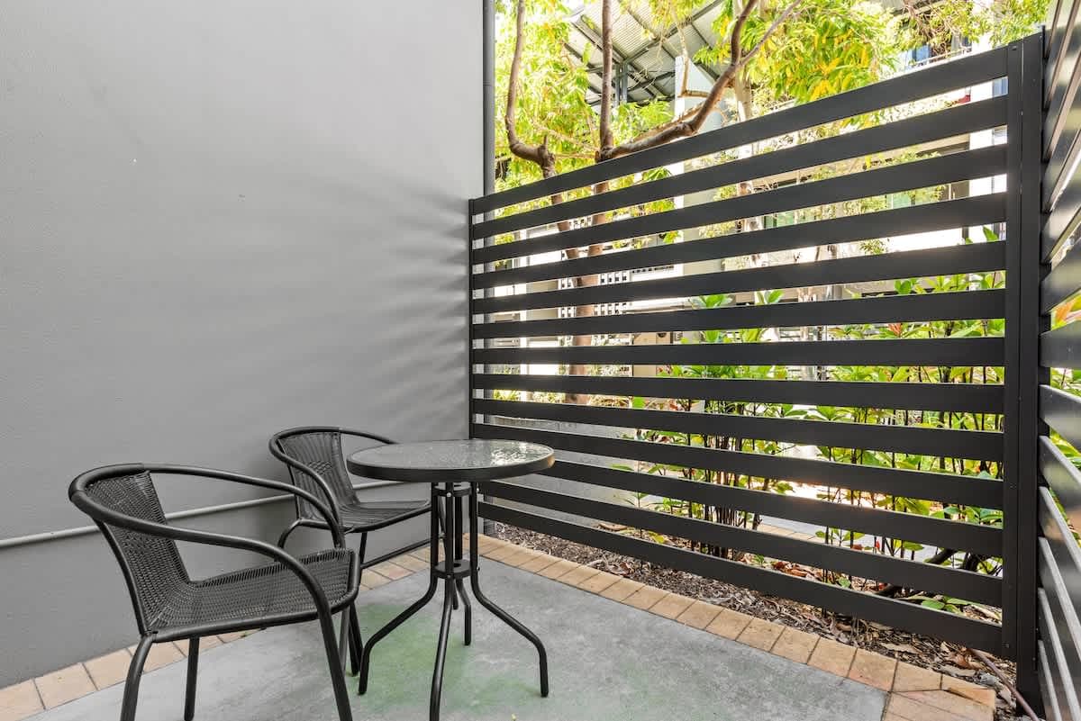 Furnished 1 Bedroom Apartment in Teneriffe