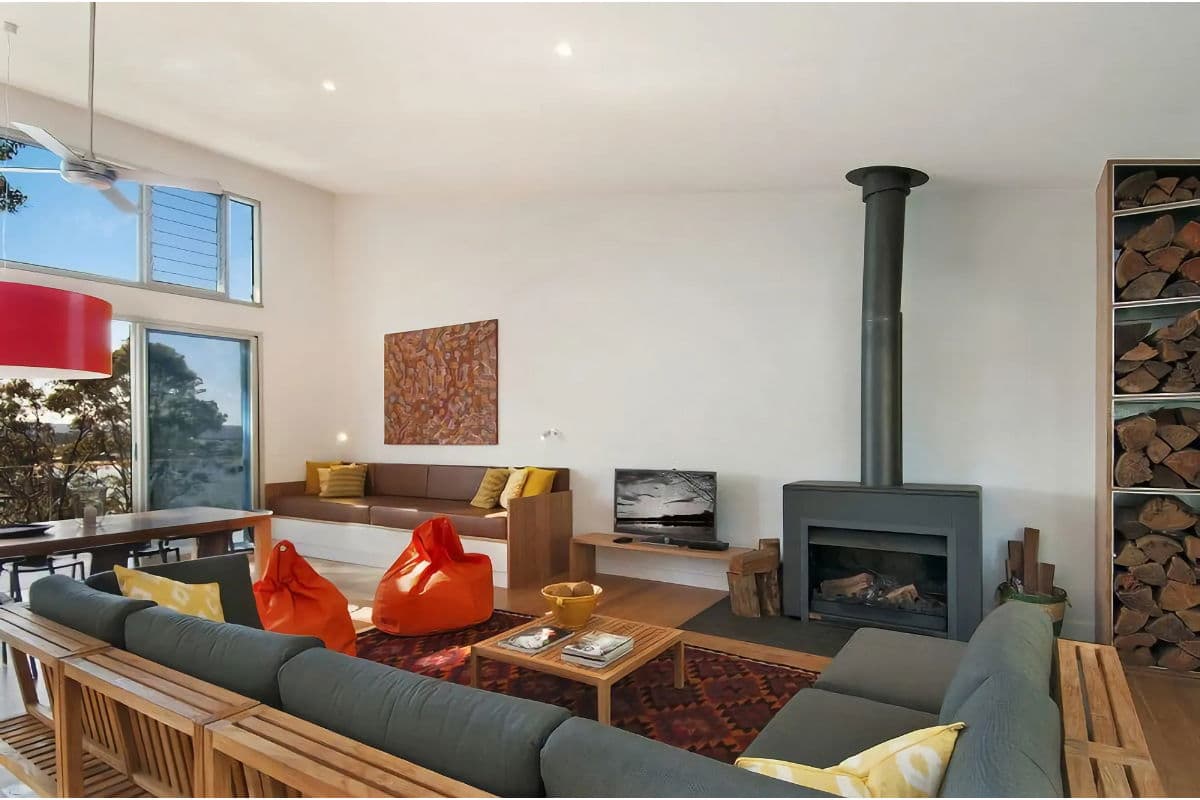Furnished 4 Bedroom House in Pretty Beach