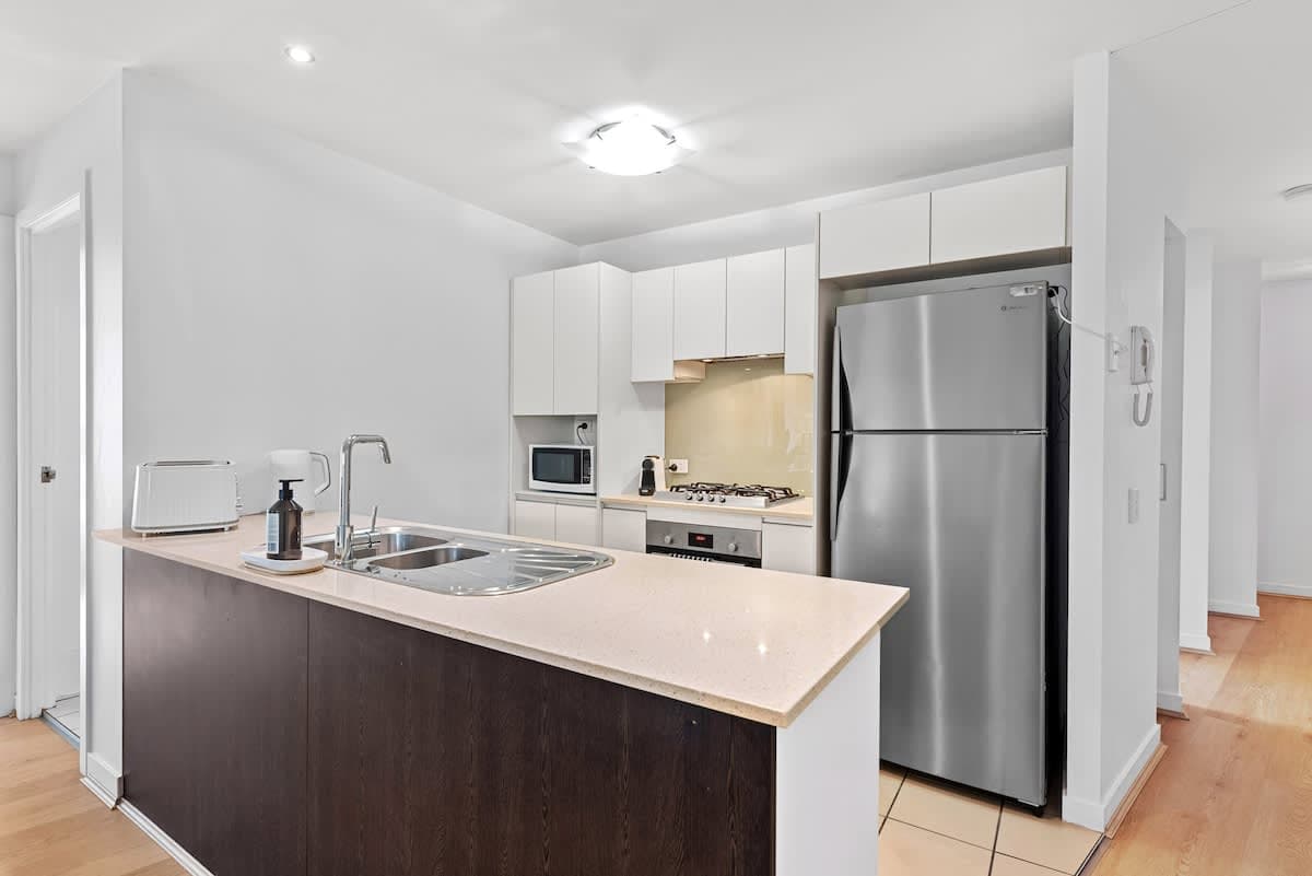Furnished 3 Bedroom Apartment in Brisbane City