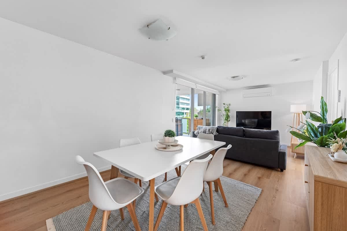 Furnished 3 Bedroom Apartment in Brisbane City
