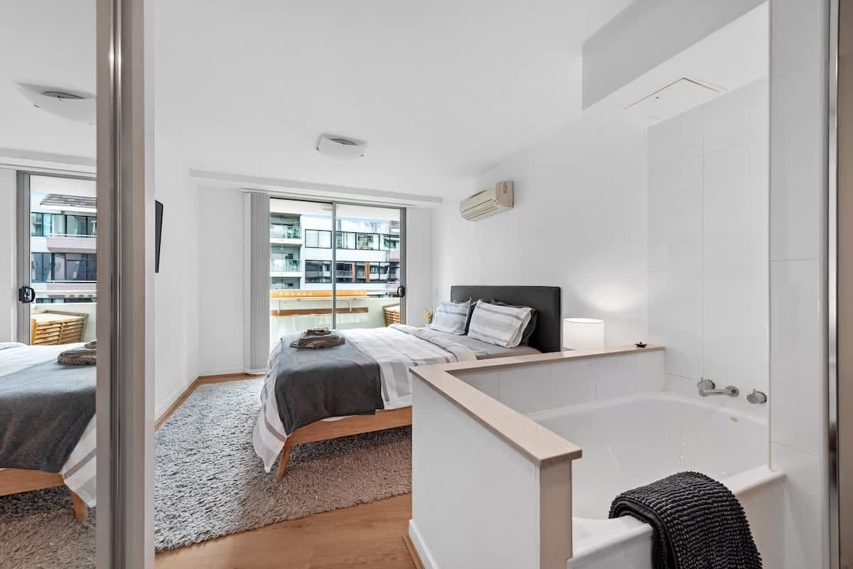 Furnished 3 Bedroom Apartment in Brisbane City
