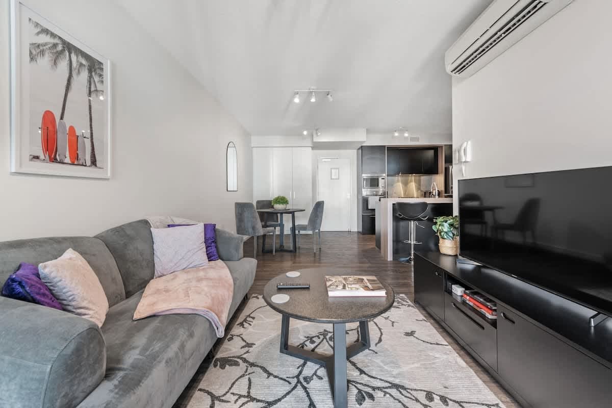 Furnished 1 Bedroom Apartment in South Brisbane