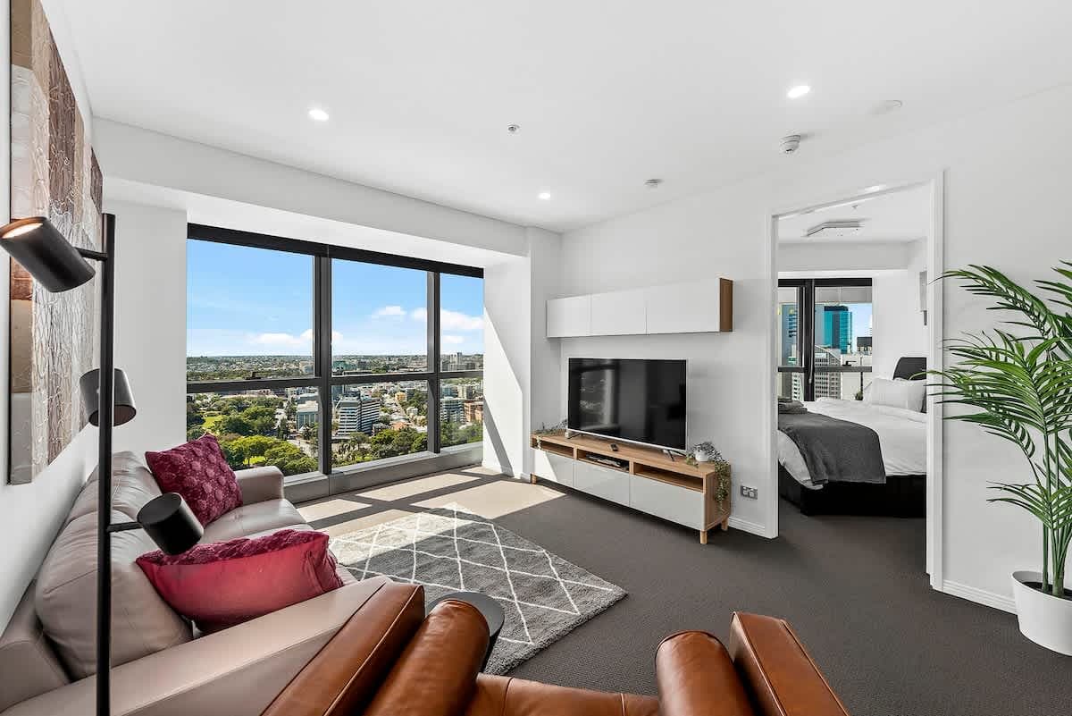 Furnished 1 Bedroom Apartment in Brisbane City