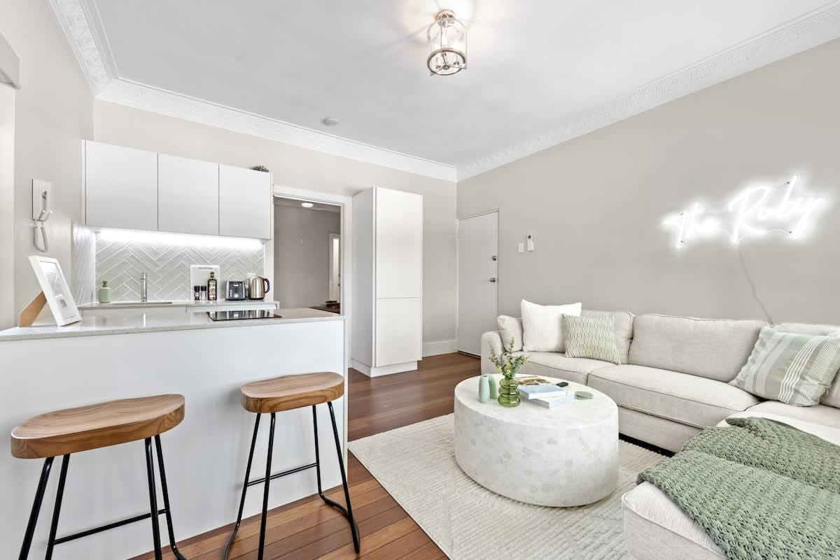 Furnished 1 Bedroom Apartment in New Farm
