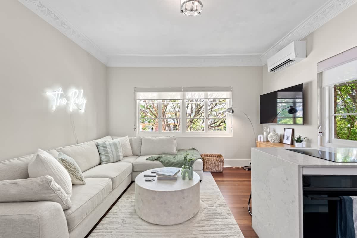Furnished 1 Bedroom Apartment in New Farm