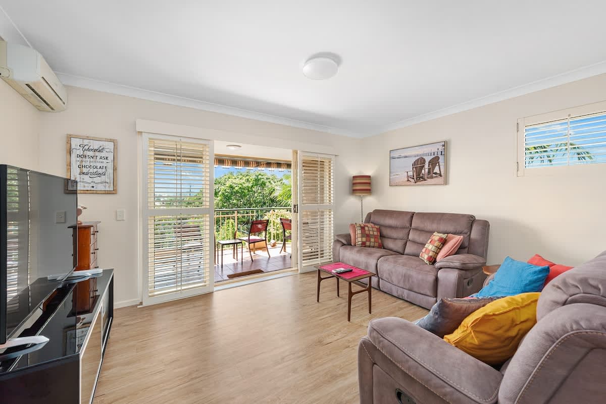 Furnished 2 Bedroom Apartment in Clayfield