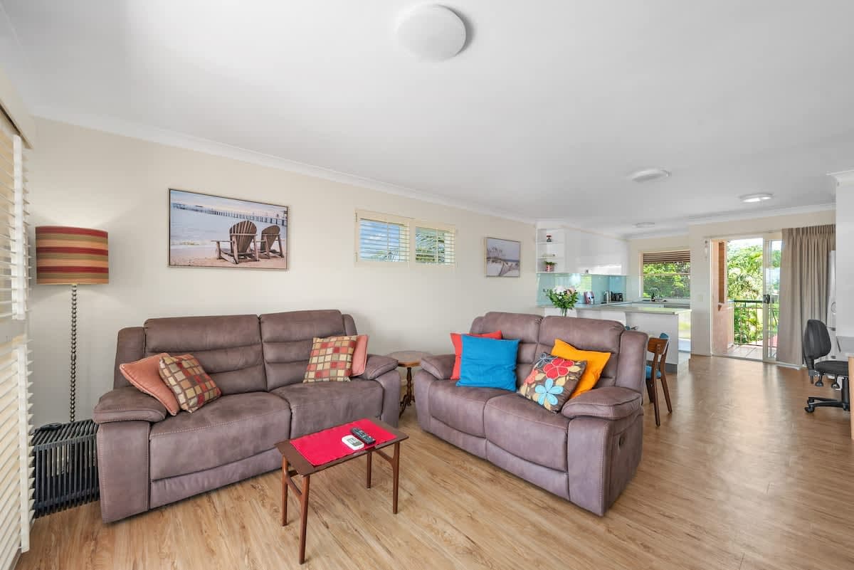 Furnished 2 Bedroom Apartment in Clayfield