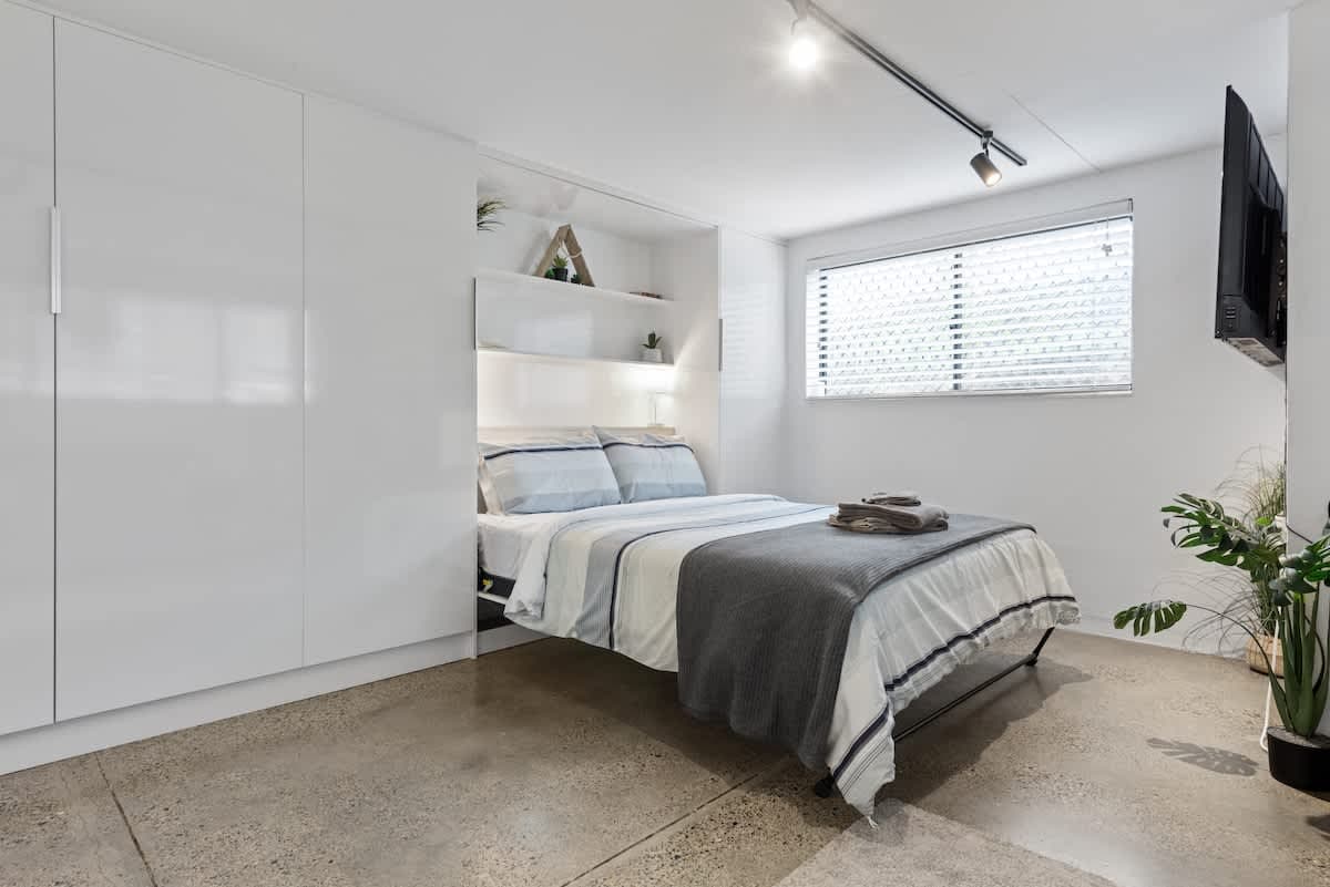 Furnished 1 Bedroom Apartment in Kelvin Grove