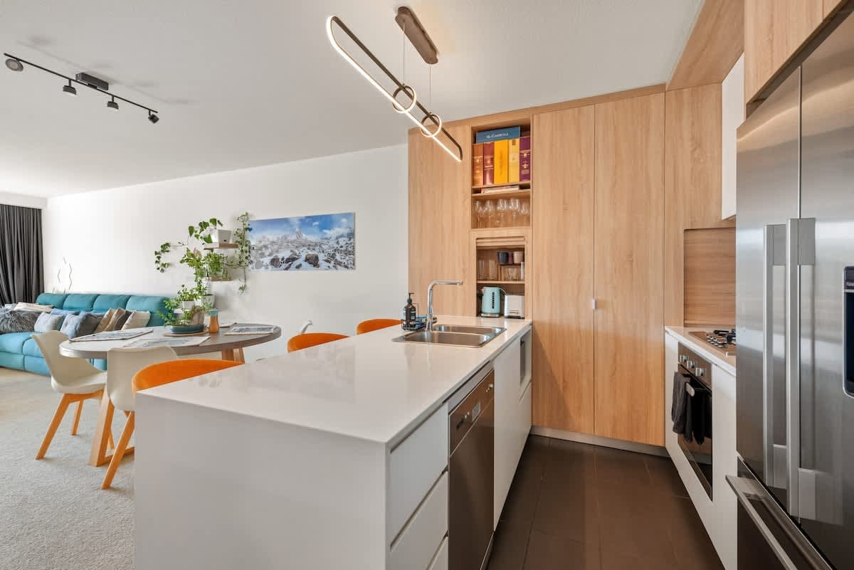 Furnished 2 Bedroom Apartment in Newstead