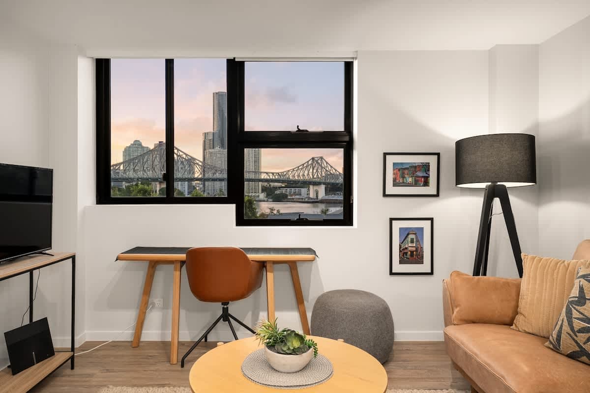 Furnished 1 Bedroom Apartment in New Farm