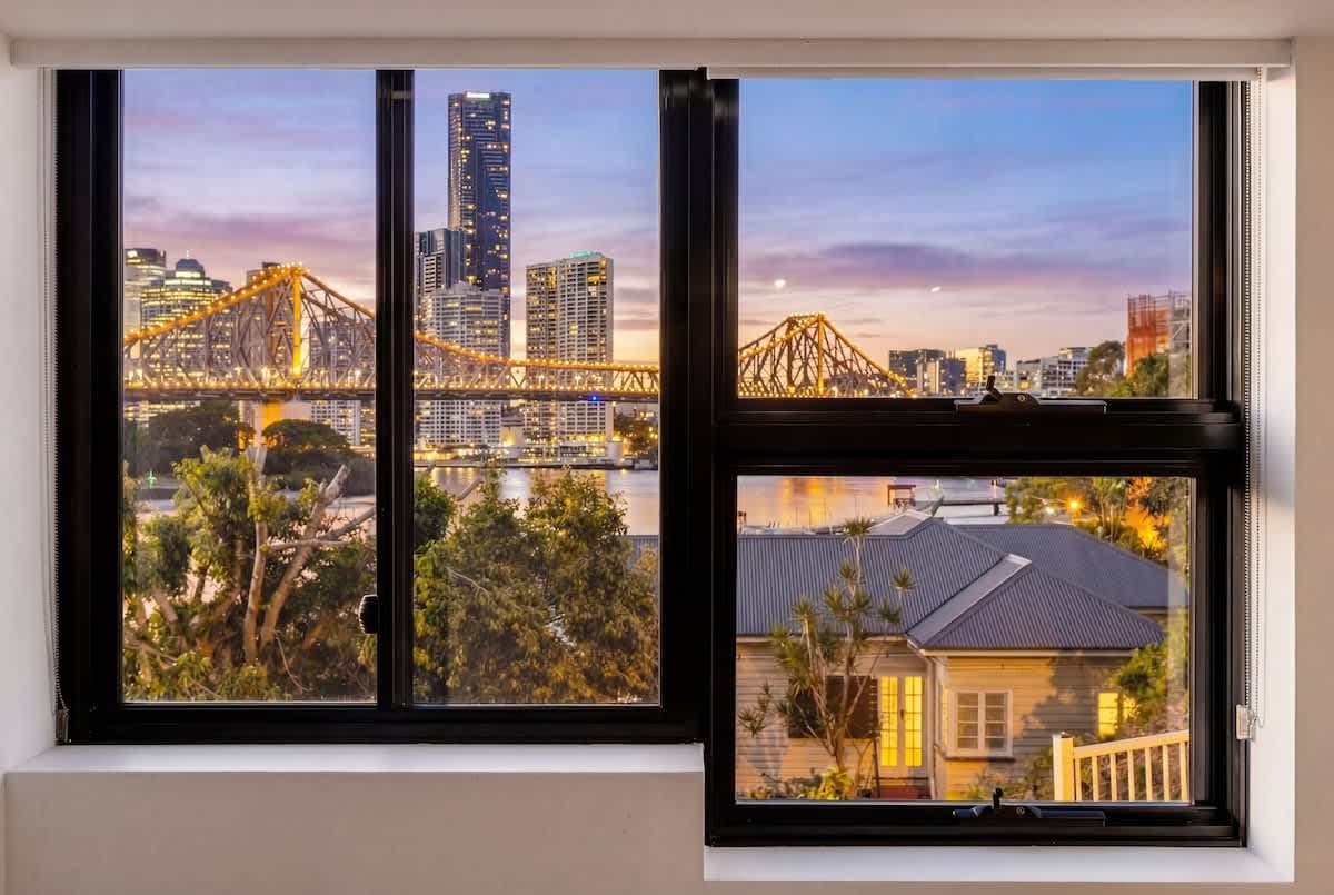 Furnished 1 Bedroom Apartment in New Farm