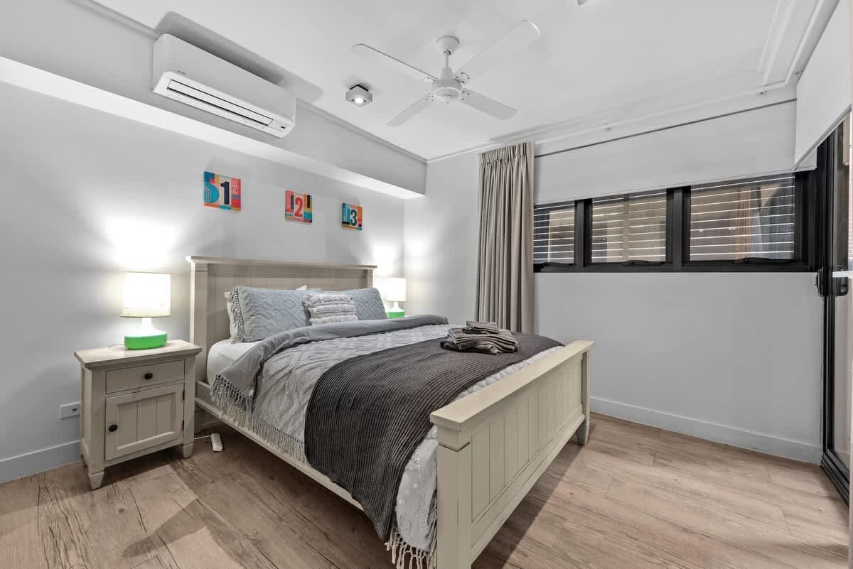 Furnished 2 Bedroom Apartment in South Brisbane