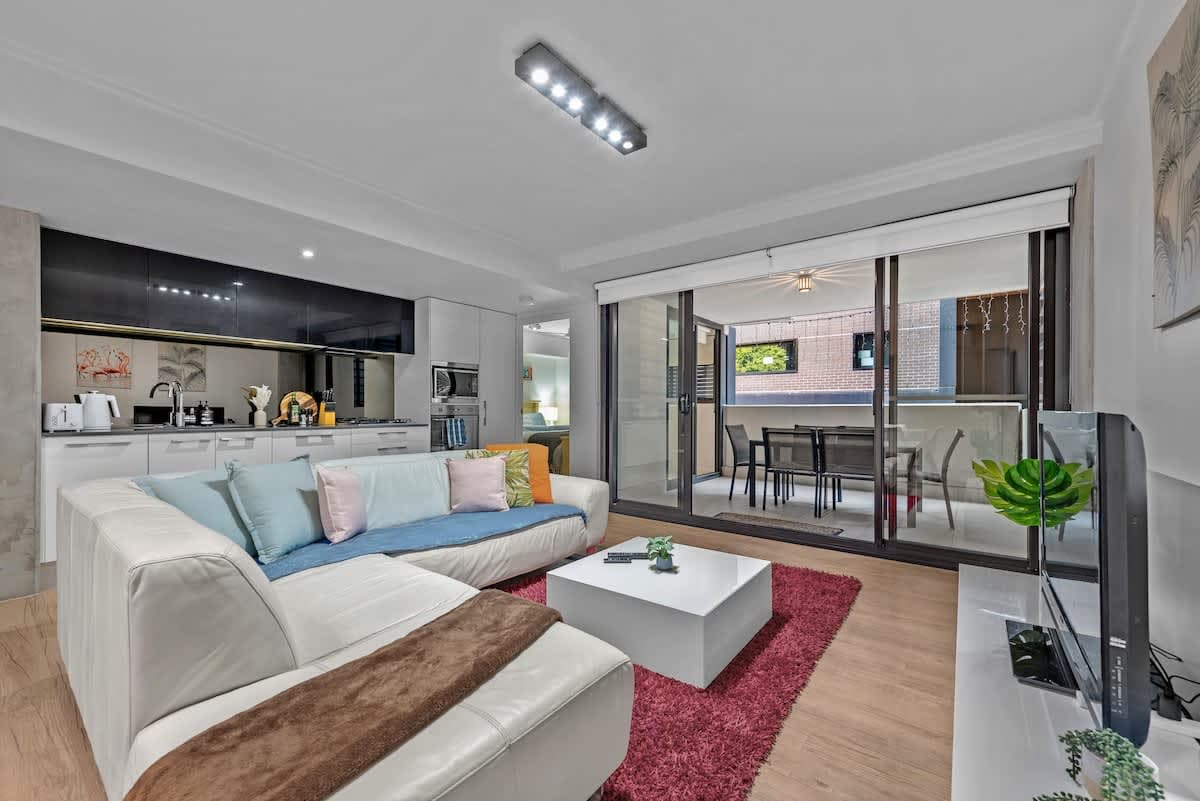 Furnished 2 Bedroom Apartment in South Brisbane