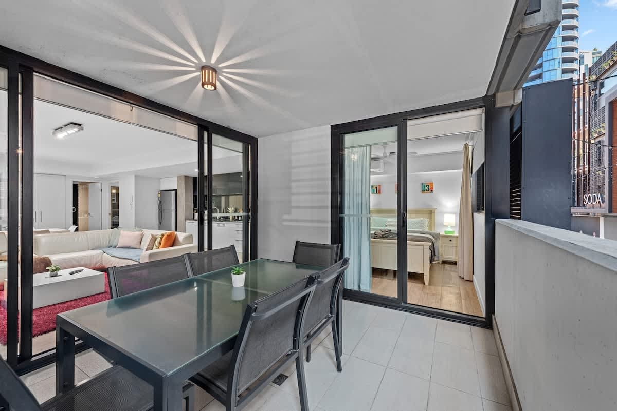 Furnished 2 Bedroom Apartment in South Brisbane