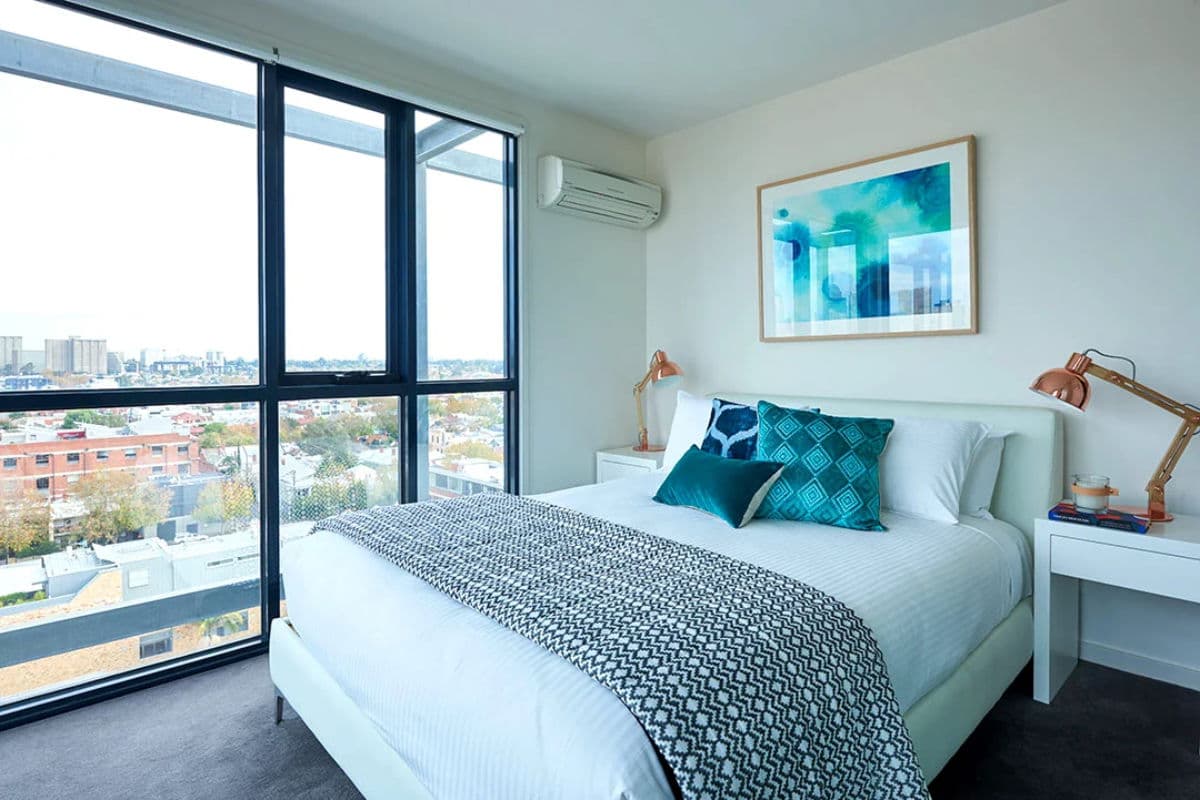 Furnished 3 Bedroom Penthouse in Fitzroy