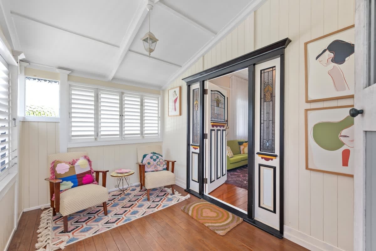 Furnished 4 Bedroom House in Woolloongabba