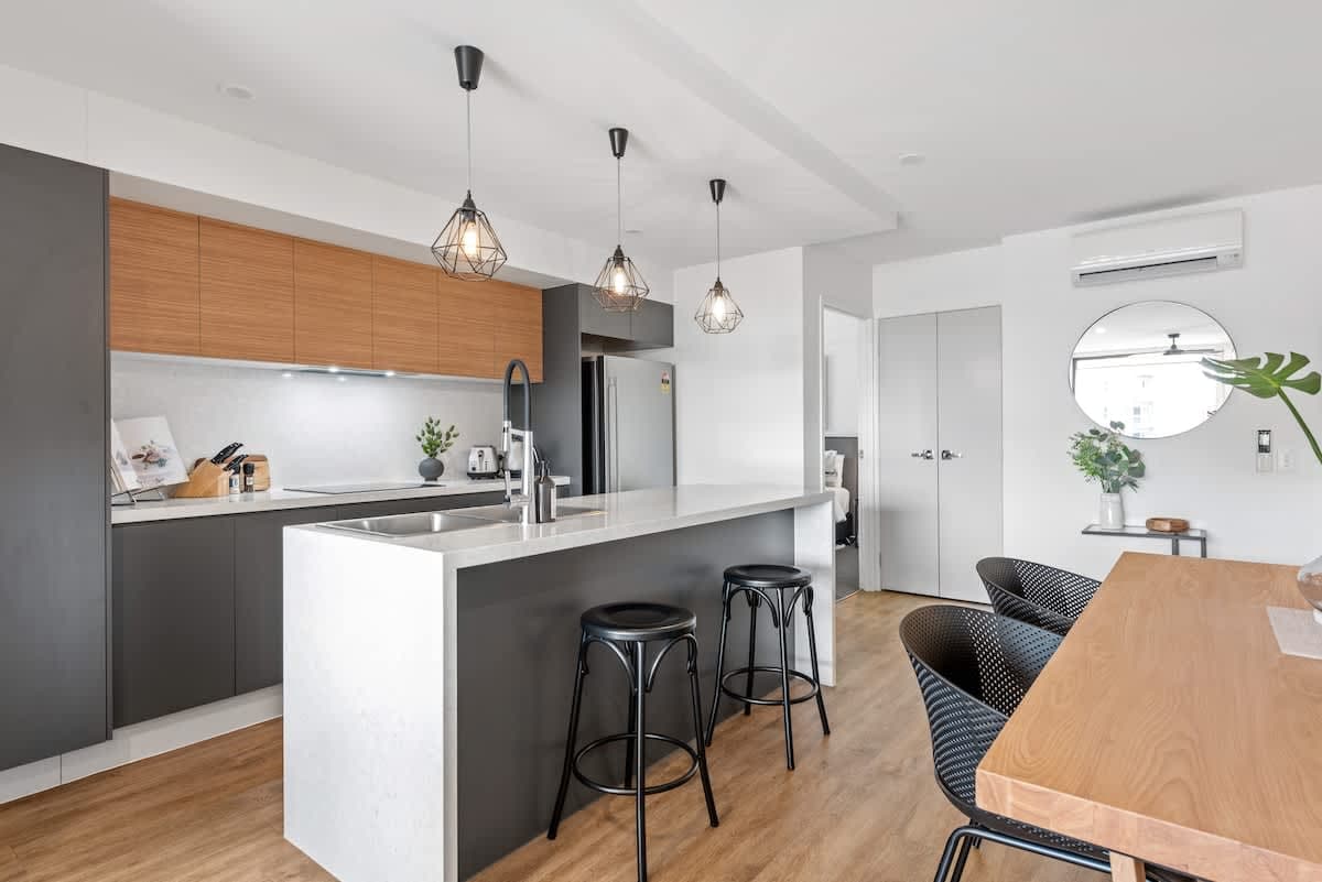Furnished 2 Bedroom Apartment in Spring Hill