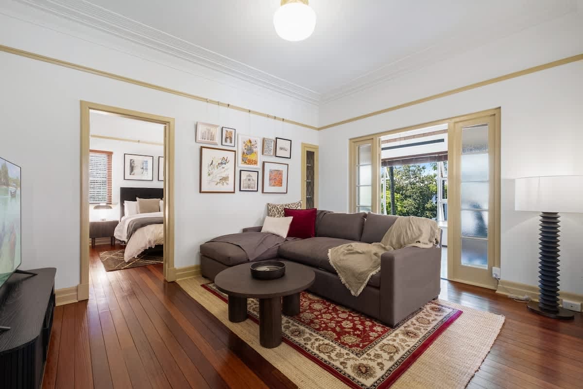 Furnished 1 Bedroom Apartment in New Farm