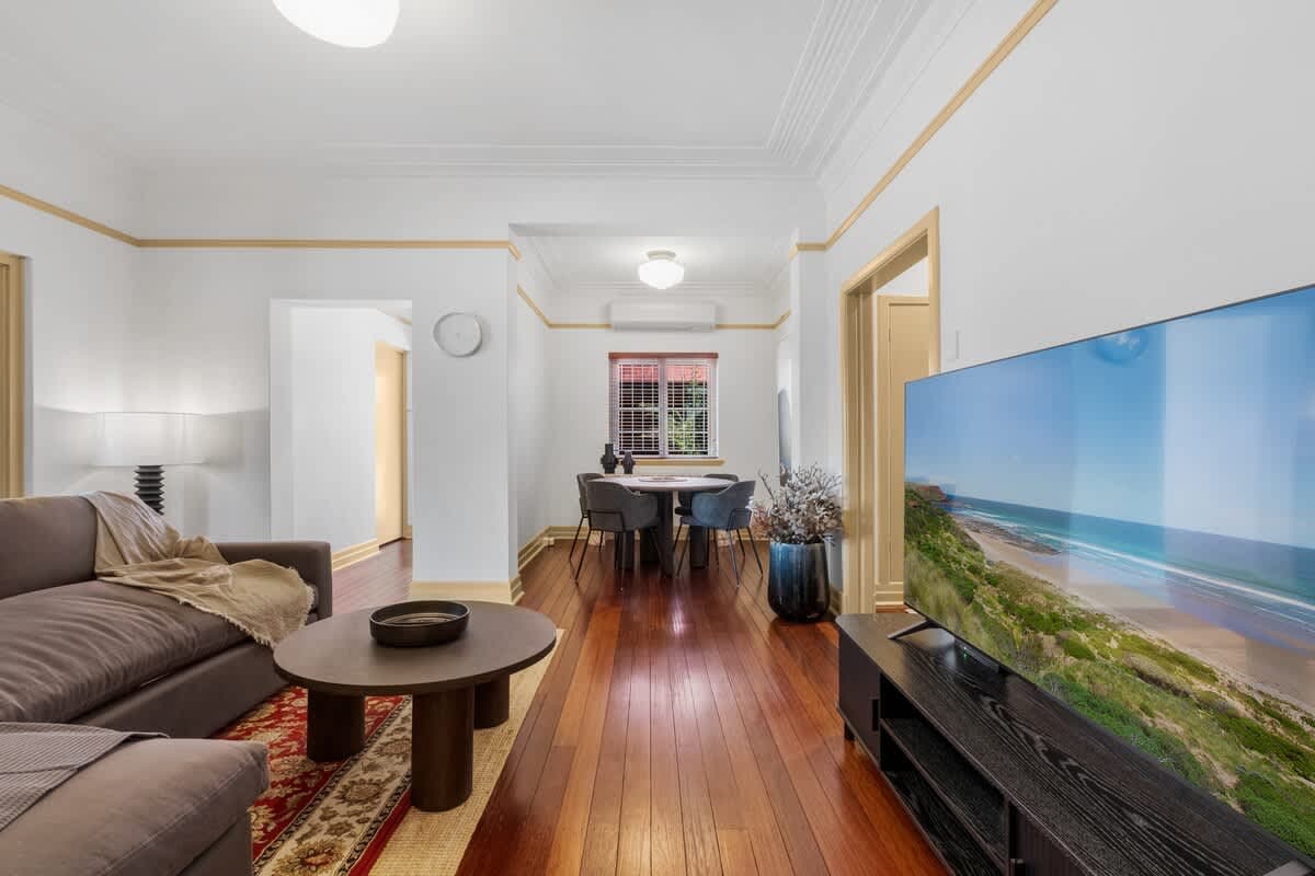 Furnished 1 Bedroom Apartment in New Farm