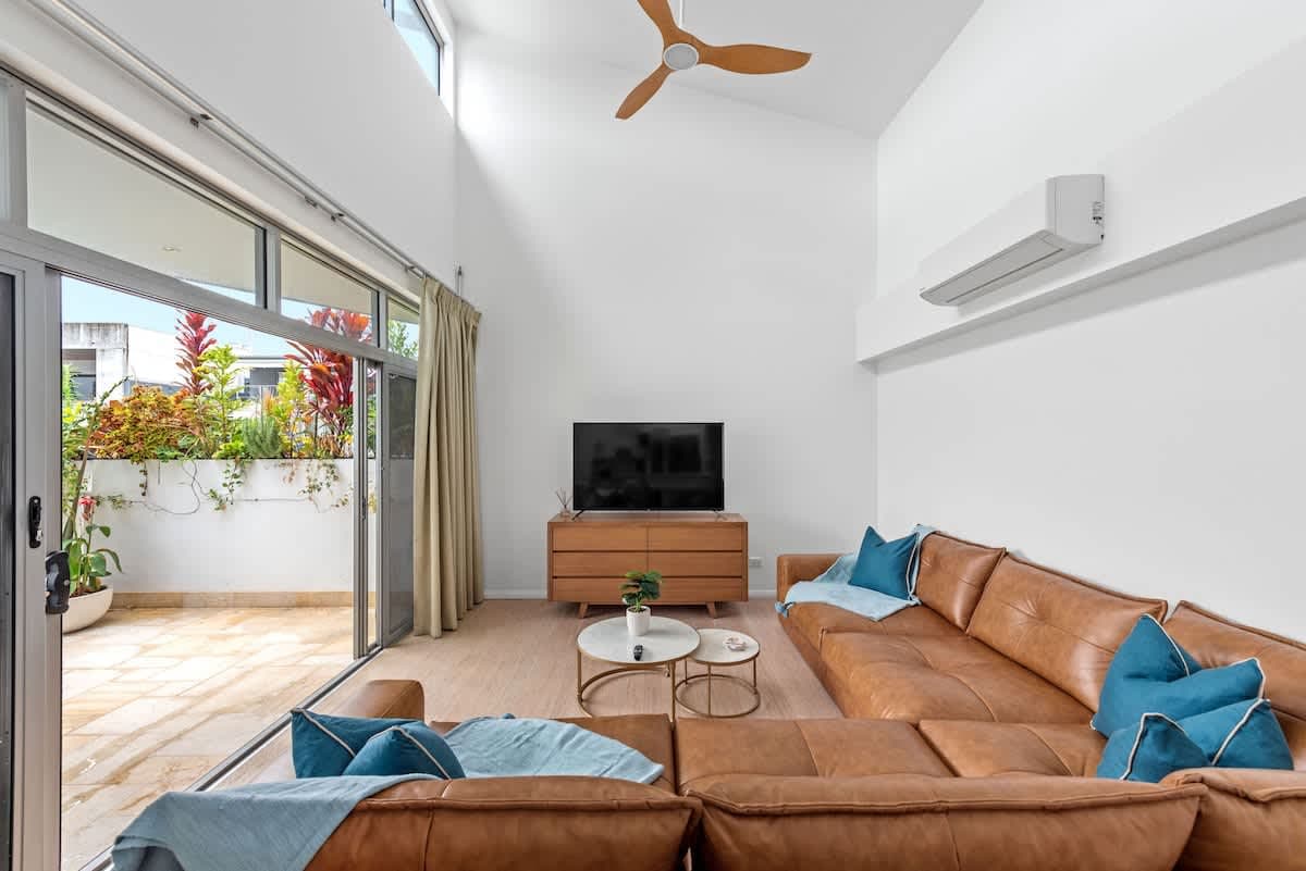 Furnished 2 Bedroom Apartment in Fortitude Valley