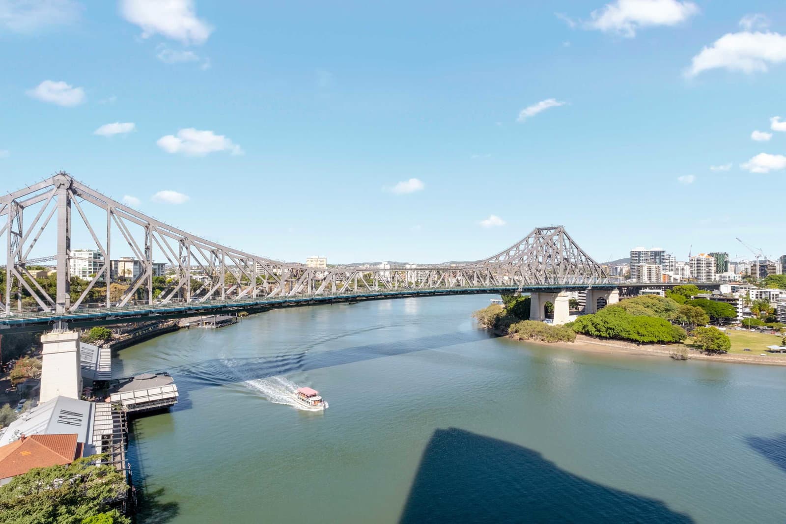 Furnished 2 Bedroom Apartment in Brisbane City
