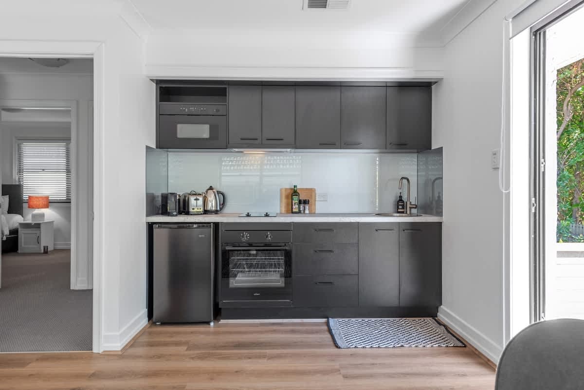 Furnished 2 Bedroom Apartment in Wilston
