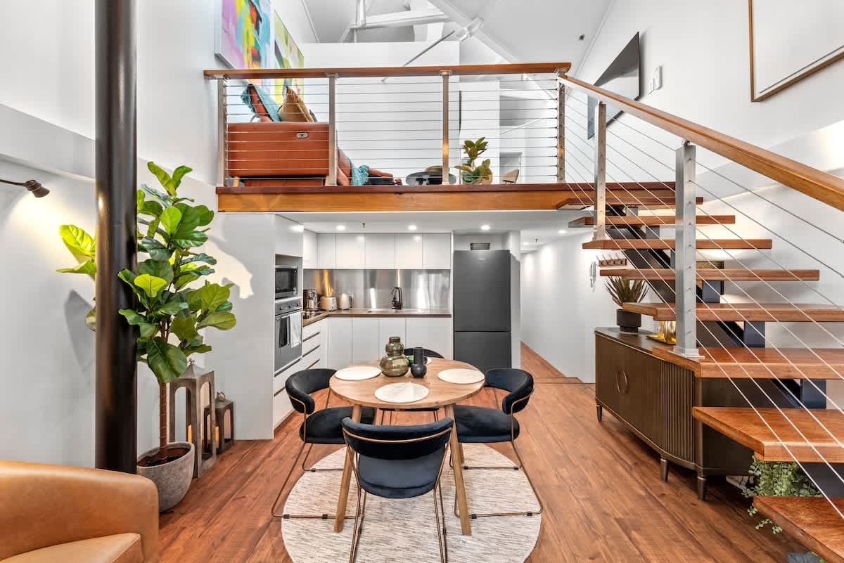 Furnished 2 Bedroom Apartment in Newstead